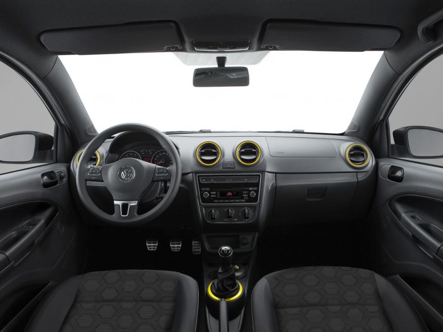  Volkswagen Gol Selecao 2013 года  (фото 2 из 8)
